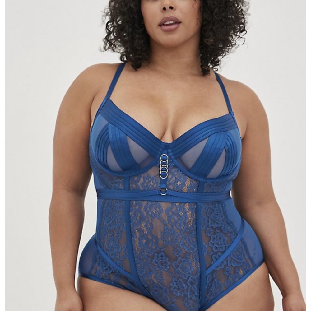 Torrid Sea Blue Lace Cage Harness Open Gusset (Crotchless) Lingerie Bodysuit 2x.